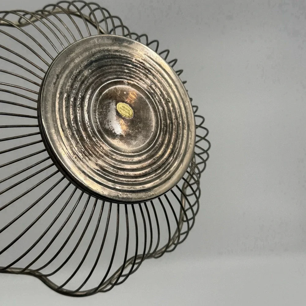 Vtg 70s Silver Tone Wire Fruit Basket Scalloped Flower Bowl Hong Kong 9.5 Inch